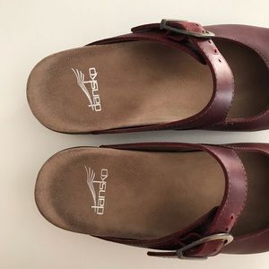 dansko martina wine